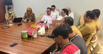 Pre-Contract Meeting (PCM) dan Penandatanganan Kontrak Pembangunan Ruang Rawat Inap VIP atas Permohonan Pendampingan Hukum dari Dinas Kesehatan