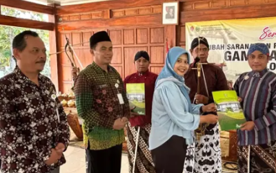Penyerahan Surat Keputusan Penerima Hibah Sarana dan Prasarana Lembaga Budaya – Gamelan Tahun 2026)